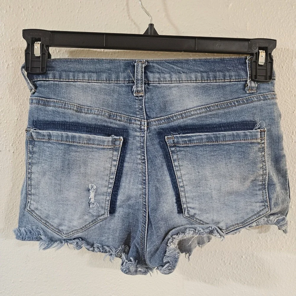 Mudd Jeans Distressed Frayed Denim Jean Shorts Cutoffs Blue Wash Size 5